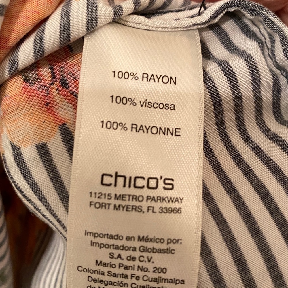 🎉Host Pick🎉 Chico's Multicolor Floral Striped Tunic - Picture 7 of 12